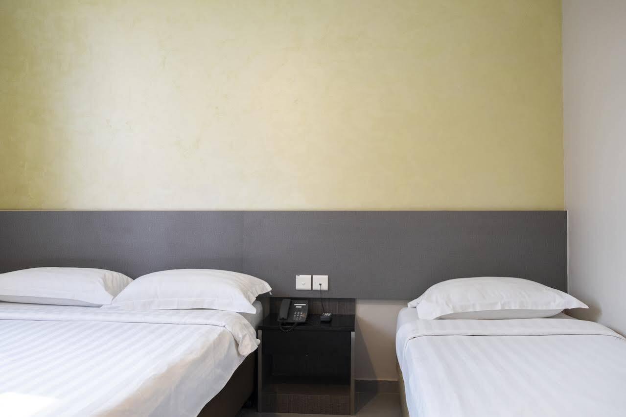 Ibis Budget Singapore Sapphire Dış mekan fotoğraf